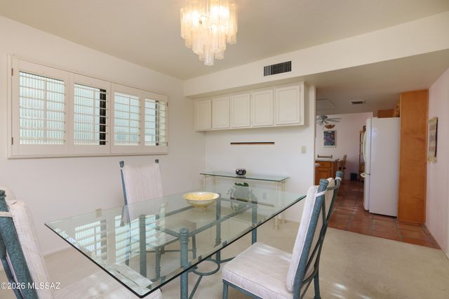 8556 N Arnold Palmer Drive, Tucson, AZ 85742