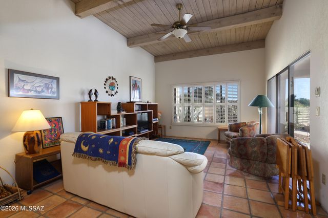 8556 N Arnold Palmer Drive, Tucson, AZ 85742