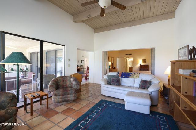 8556 N Arnold Palmer Drive, Tucson, AZ 85742