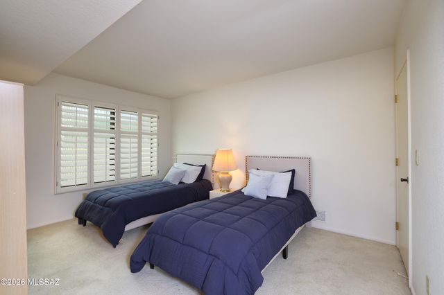 8556 N Arnold Palmer Drive, Tucson, AZ 85742