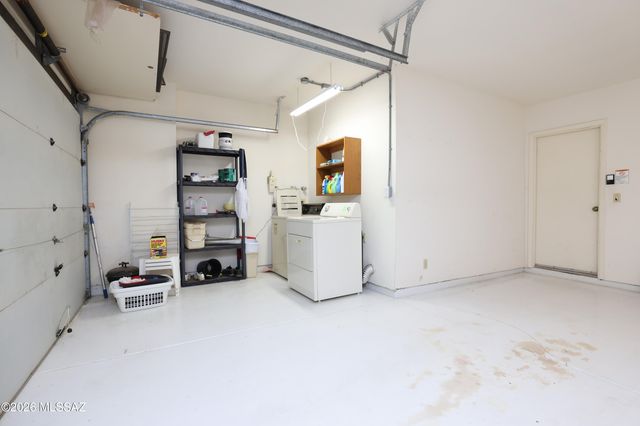 8556 N Arnold Palmer Drive, Tucson, AZ 85742