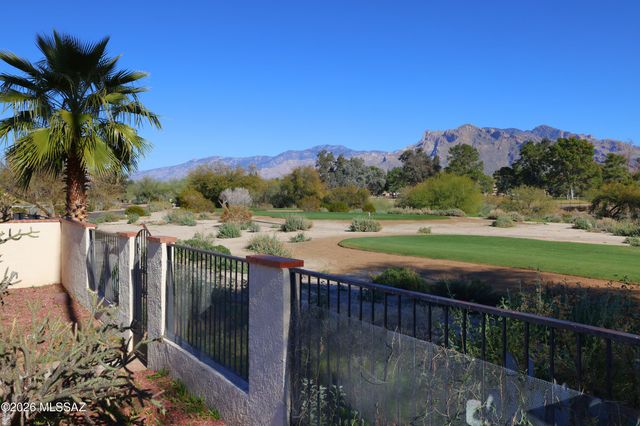 8556 N Arnold Palmer Drive, Tucson, AZ 85742