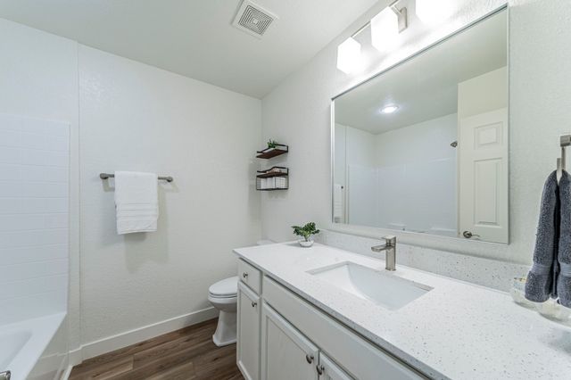 317 Jennifer Court, Weatherford, TX 76086