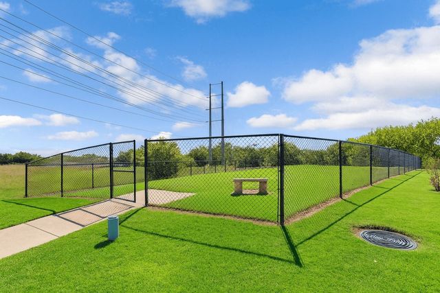 317 Jennifer Court, Weatherford, TX 76086