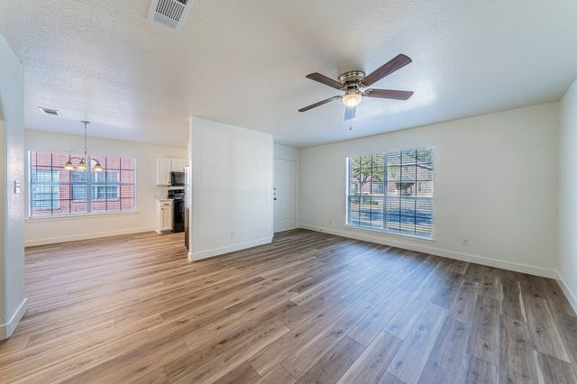 317 Jennifer Court, Weatherford, TX 76086