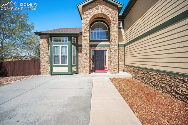 7110 Sand Trap Drive, Colorado Springs, CO 80925