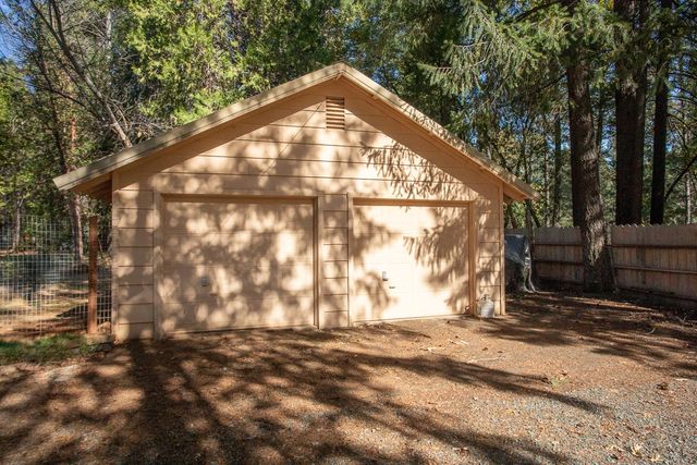 8945 Holmes Way, Brownsville, CA 95919