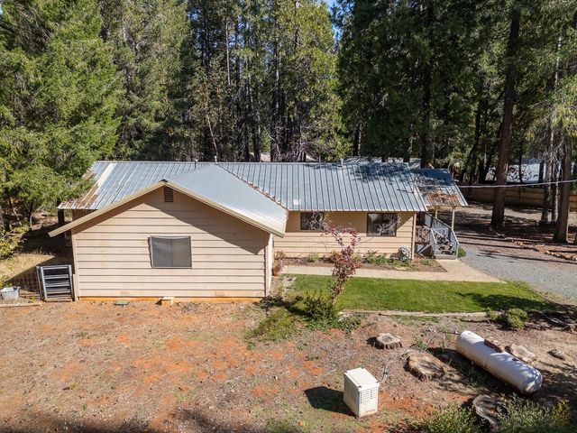 8945 Holmes Way, Brownsville, CA 95919