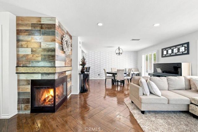25114 Steinbeck Avenue B, Stevenson Ranch, CA 91381