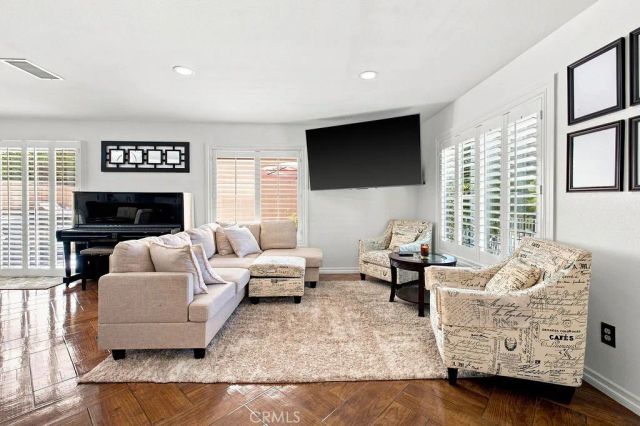 25114 Steinbeck Avenue B, Stevenson Ranch, CA 91381