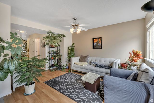 10553 S SAGE CREEK RD, South Jordan, UT 84009