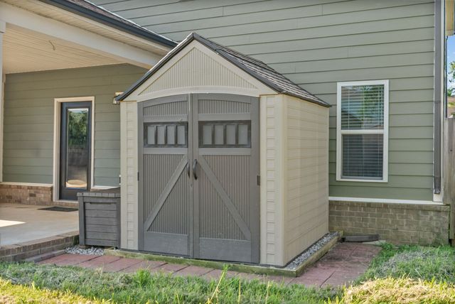 84 Nokes Dr, Hendersonville, TN 37075