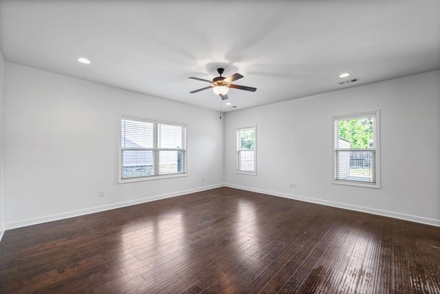 84 Nokes Dr, Hendersonville, TN 37075