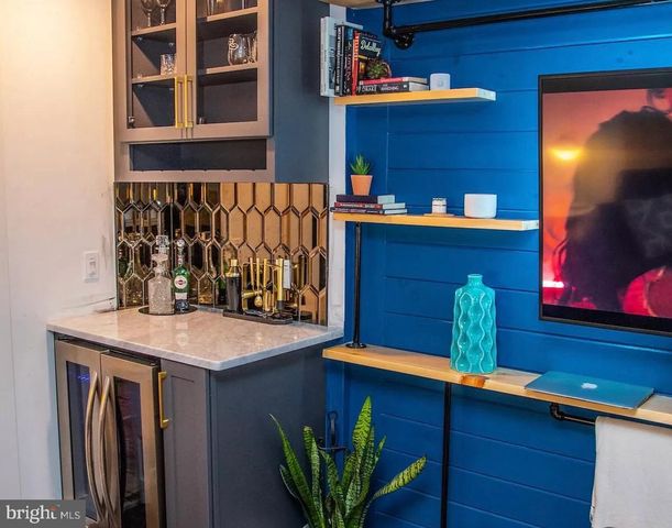 913 S DARIEN ST, Philadelphia, PA 19147