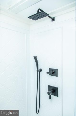 913 S DARIEN ST, Philadelphia, PA 19147