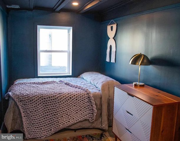 913 S DARIEN ST, Philadelphia, PA 19147