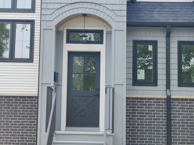 2106 Darrow Avenue, Evanston, IL 60201