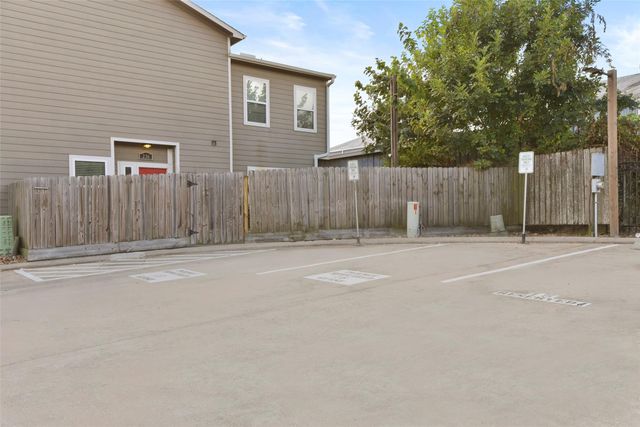 241 Lenox Street, Houston, TX 77011