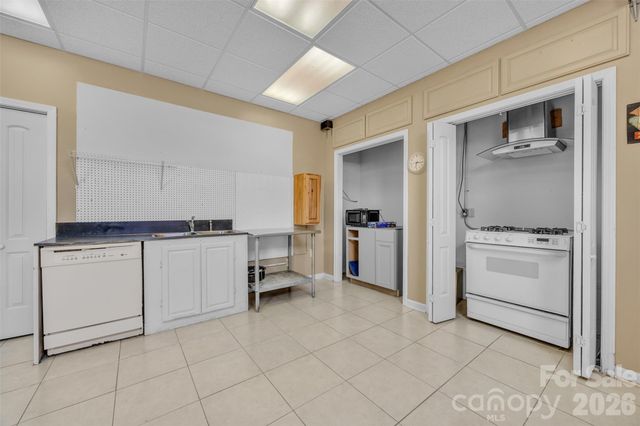 280 Forest Acres Lane, Taylorsville, NC 28681