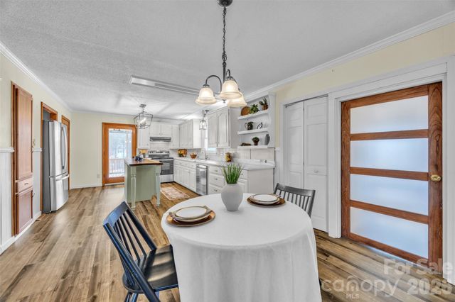 280 Forest Acres Lane, Taylorsville, NC 28681