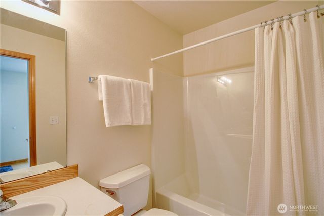 1051 Fidalgo Drive, Burlington, WA 98233