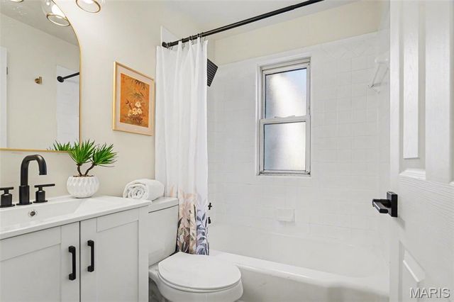 1443 Attica Drive, St Louis, MO 63137