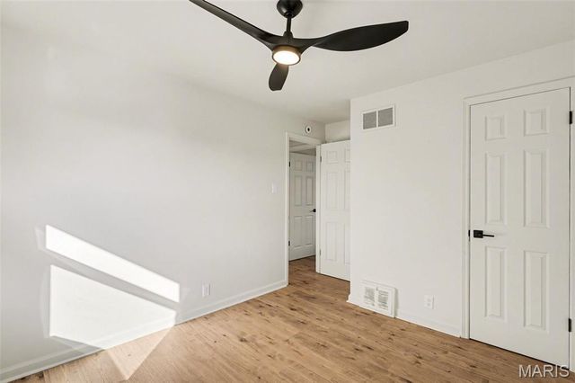 1443 Attica Drive, St Louis, MO 63137