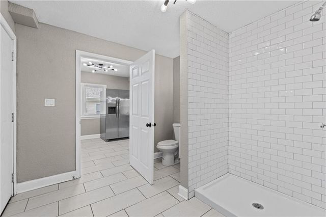822 S Hardy Avenue, Independence, MO 64053