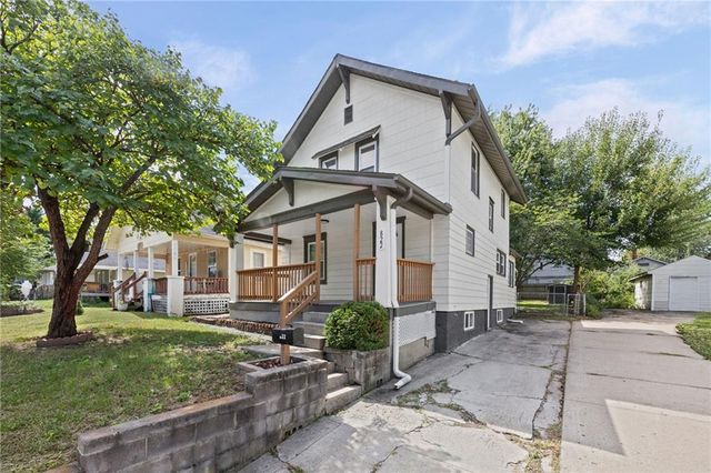 822 S Hardy Avenue, Independence, MO 64053