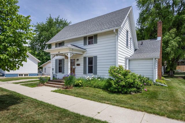 309 S Madison Street, Stoughton, WI 53589