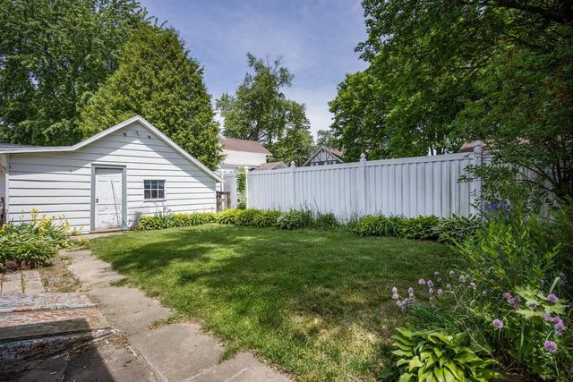 309 S Madison Street, Stoughton, WI 53589