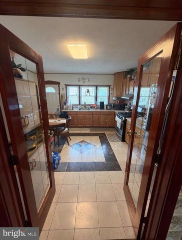 5035 WESTFIELD AVE, Pennsauken, NJ 08110