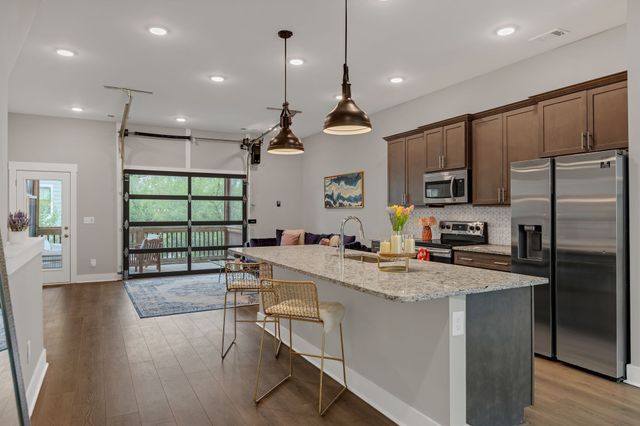 204 Stonecrest Cir, Nashville, TN 37209