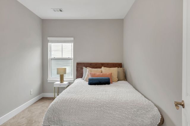 204 Stonecrest Cir, Nashville, TN 37209