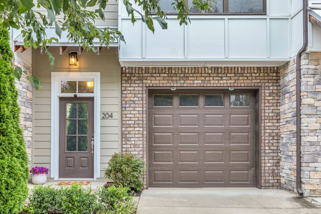 204 Stonecrest Cir, Nashville, TN 37209