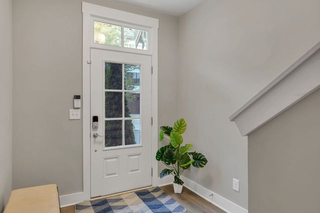 204 Stonecrest Cir, Nashville, TN 37209