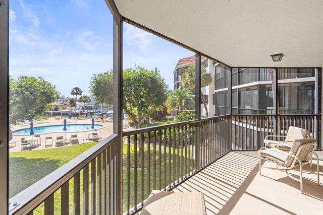 800 Jeffery Street 208, Boca Raton, FL 33487