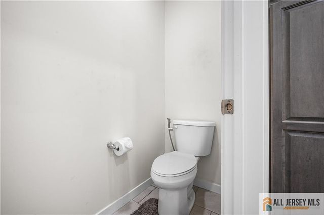 712 Lorhan Drive 7712, Piscataway, NJ 08854