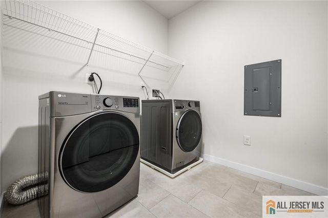 712 Lorhan Drive 7712, Piscataway, NJ 08854