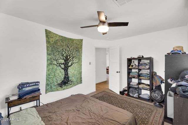 2434 N 37TH Way, Phoenix, AZ 85008