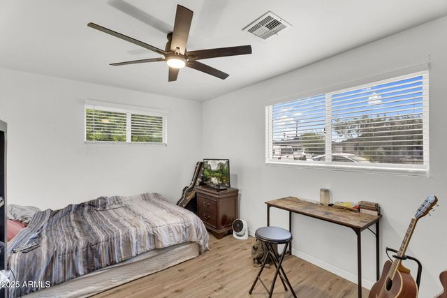 2434 N 37TH Way, Phoenix, AZ 85008