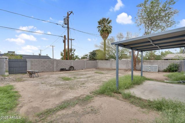 2434 N 37TH Way, Phoenix, AZ 85008