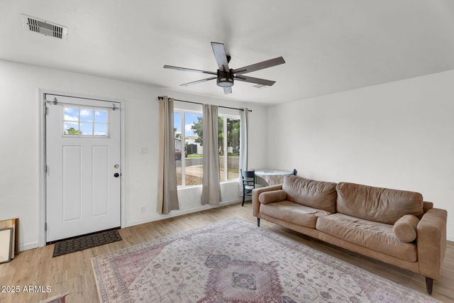 2434 N 37TH Way, Phoenix, AZ 85008