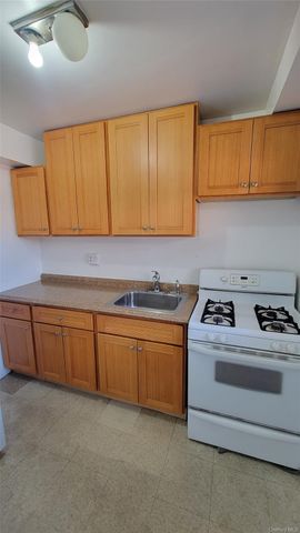 97-07 63rd Road 15B, Rego Park, NY 11374