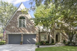 12606 Mohawk Lane, Leawood, KS 66209
