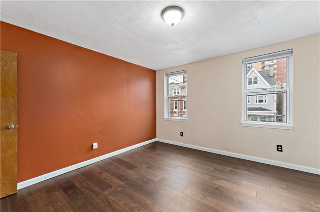 4426 Milgate St, Bloomfield, PA 15224