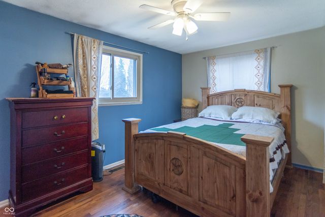 10042 N David Lane, Mooresville, IN 46158