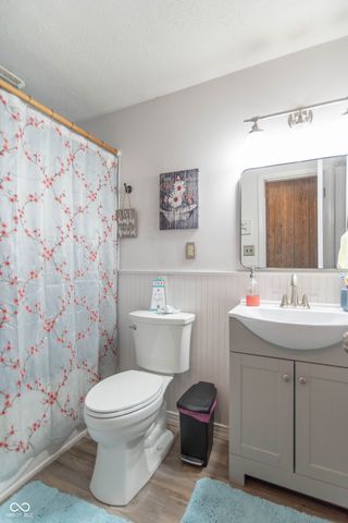 10042 N David Lane, Mooresville, IN 46158