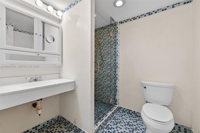 900 Bay Dr 606, Miami Beach, FL 33141