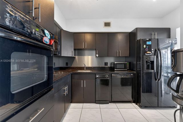 900 Bay Dr 606, Miami Beach, FL 33141